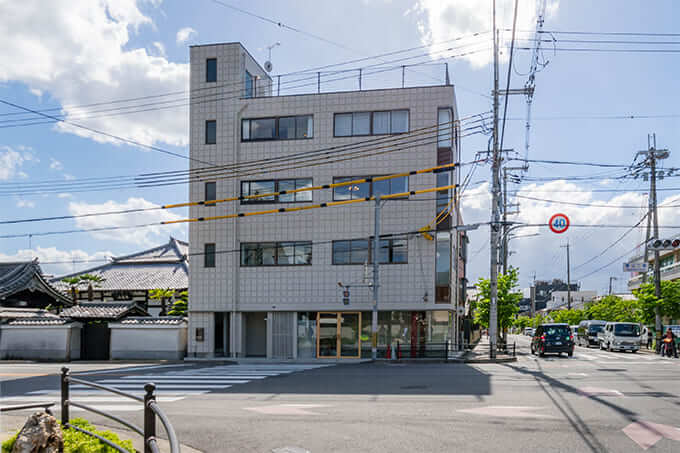 amuの建物